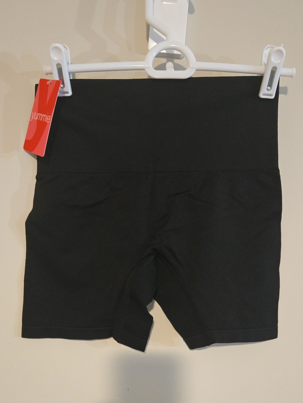Yummie High-Waist Shaping Short - Black